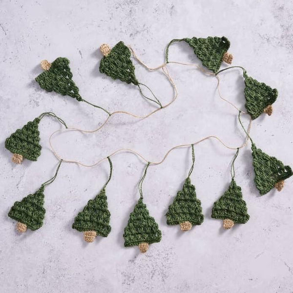 CROCHET TREE GARLAND