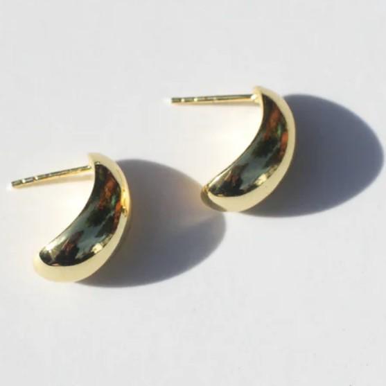 LUXE GOLD HUGGIE EARRINGS