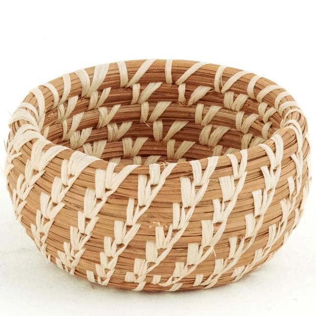 MINIATURE PINE NEEDLE BOWL BASKET