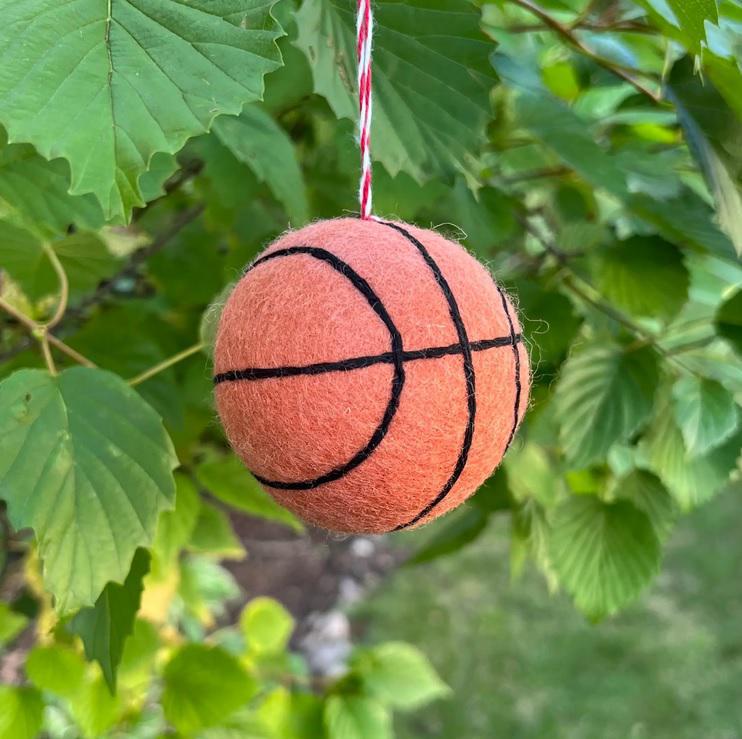 BASKETBALL FELT ORNAMENT